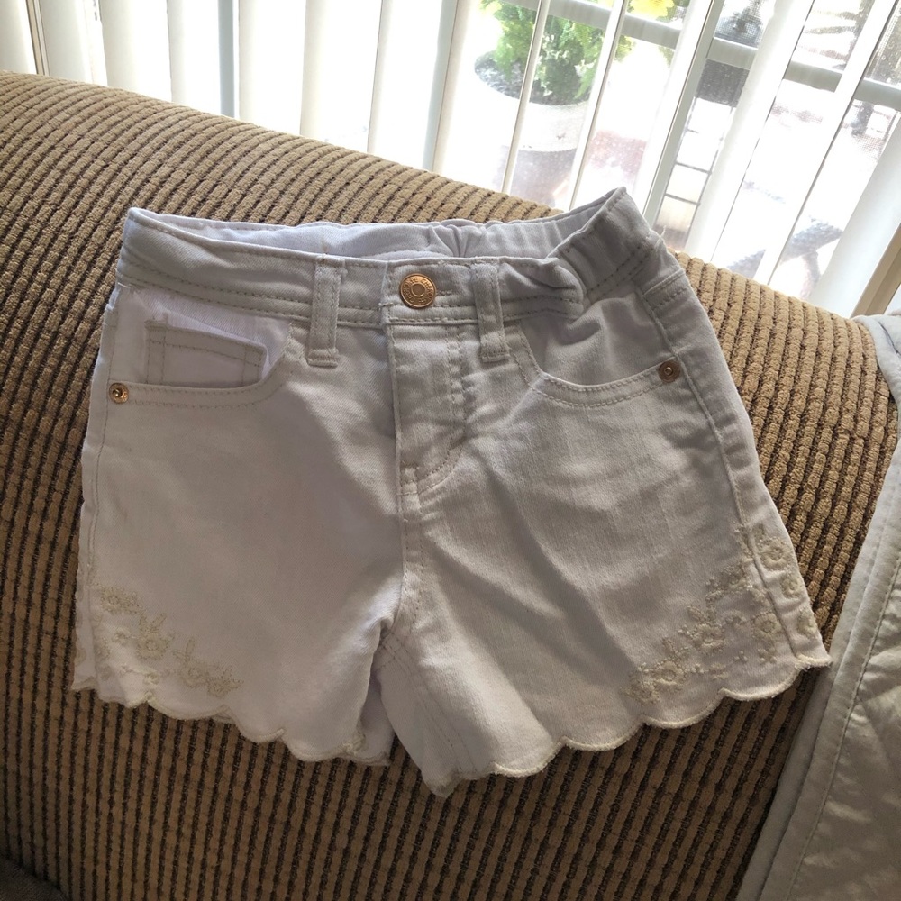 Girls white shorts with side embroidery